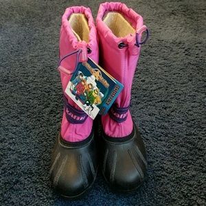Girls size 4 snow boots
